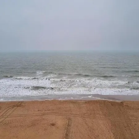 In Belgium Near The Sea Appartement